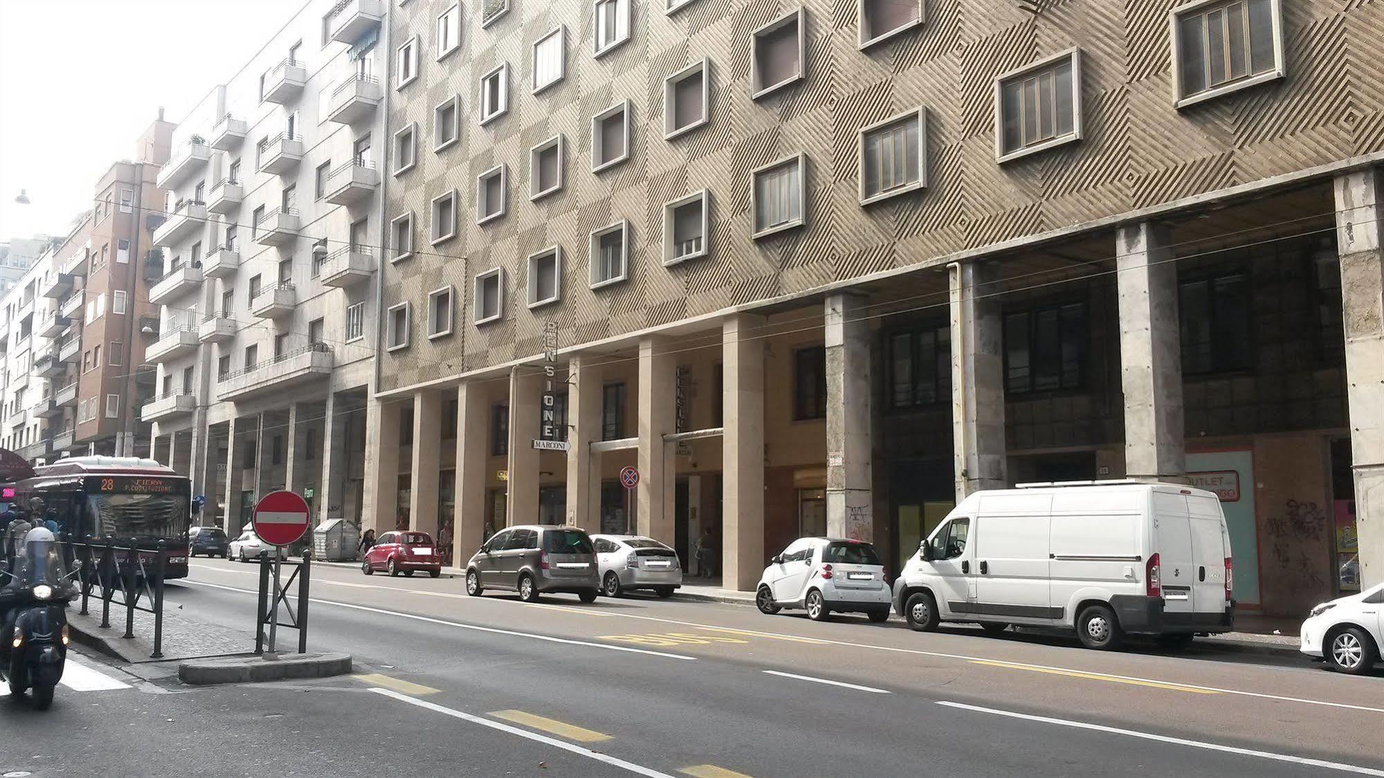 Pensione Marconi Bologna Bagian luar foto